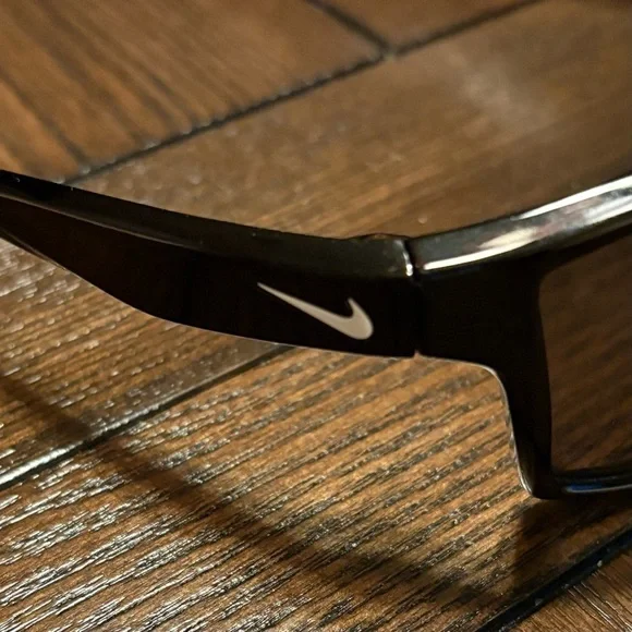 Nike LEGEND Men's Sunglasses EV0940 010 Black/Volt Swoosh Gray Lenses - Picture 4 of 9